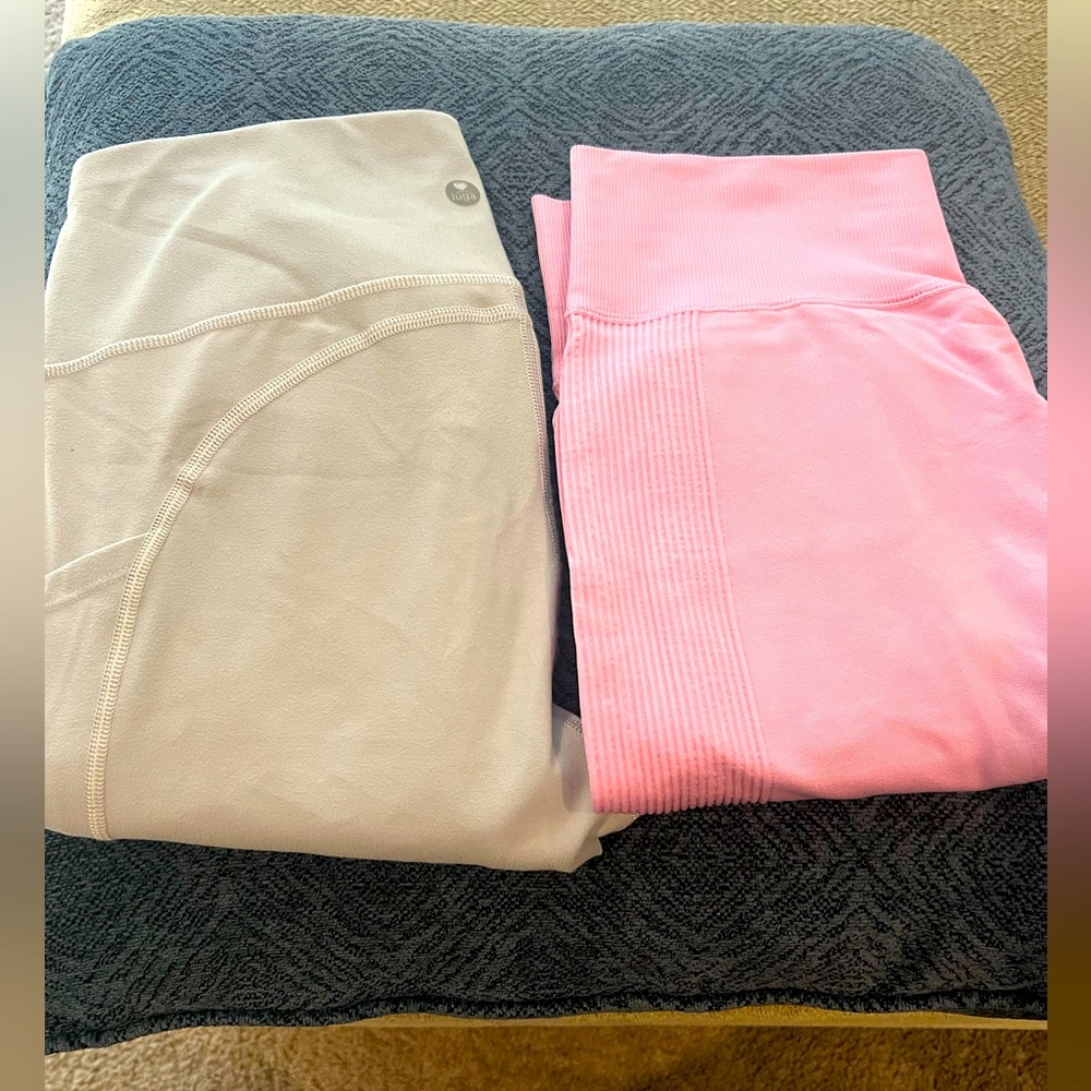 2 Pairs of leggings, Forever 21 and Amazon
